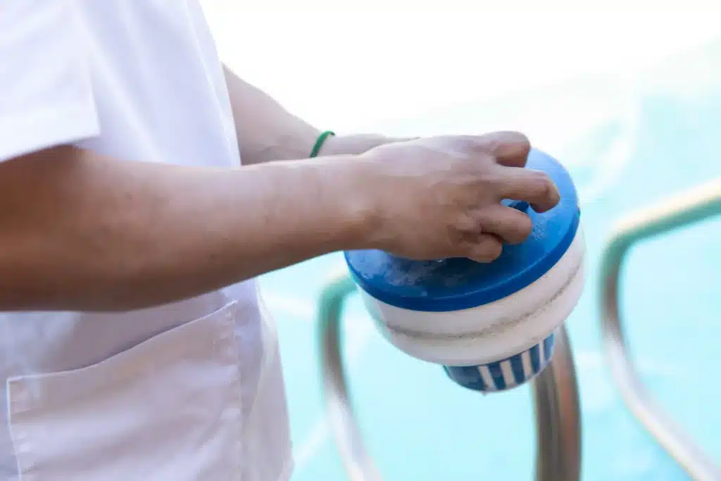 Visible leaks at the filter